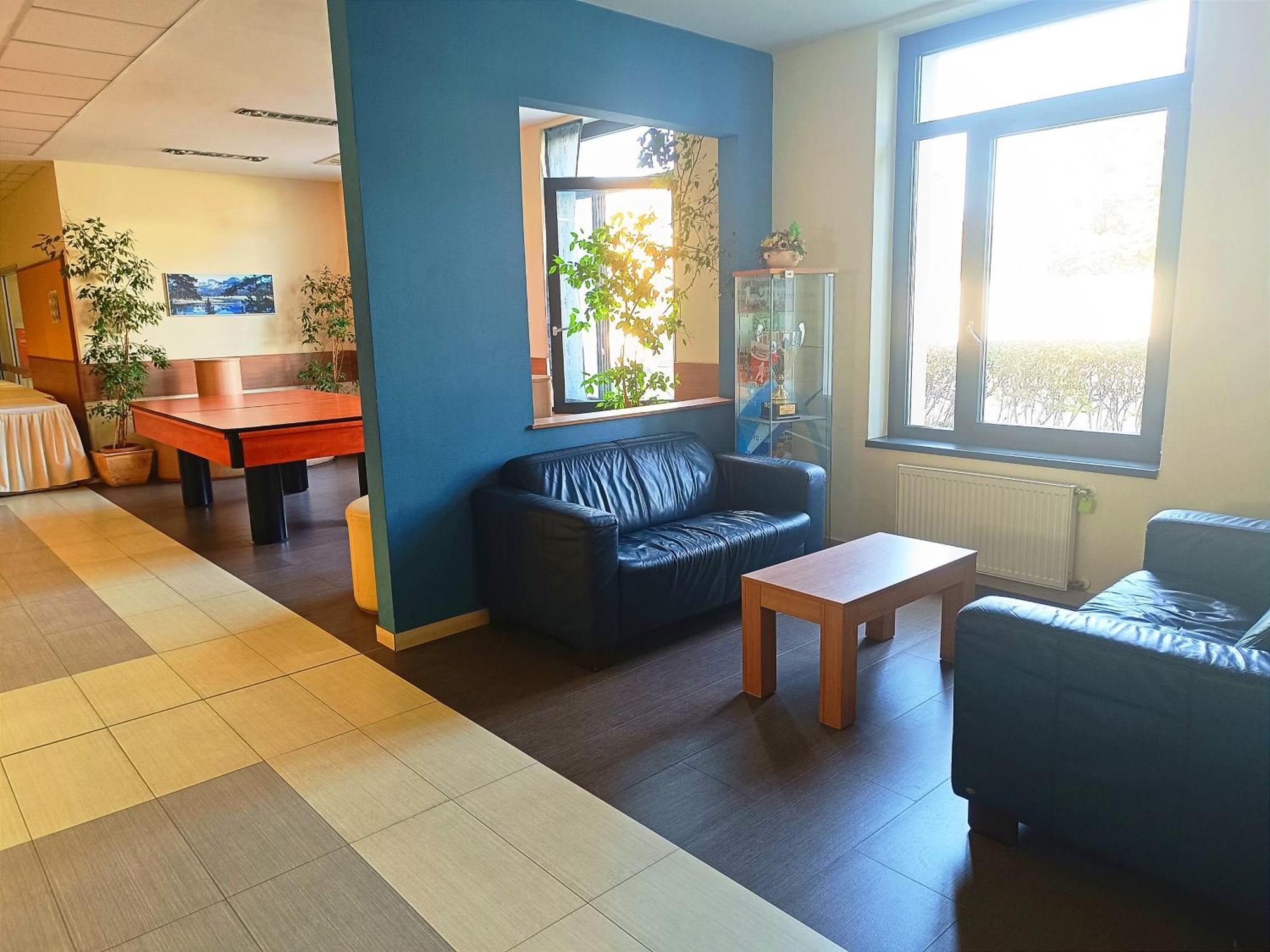 Famulus Kollegium Hostel Γκιόρ Εξωτερικό φωτογραφία